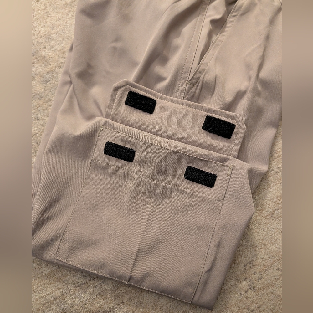 Under Armour Cargo Pants - Picture 13 of 14